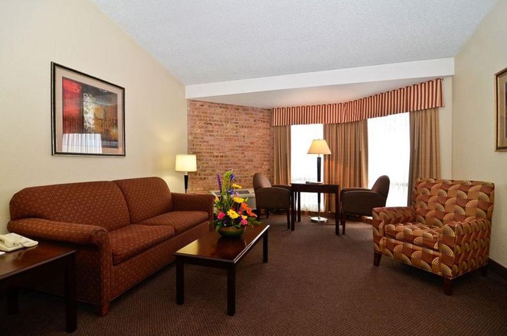 Clock Tower Resort And Conference Center - Rockford Habitación foto